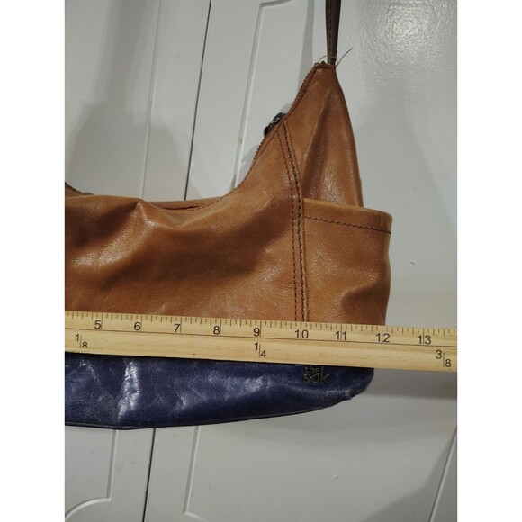 The Sak Tan and Navy  Leather Shoulder Bag with Logo Tag Purse Handbag - Picture 7 of 9